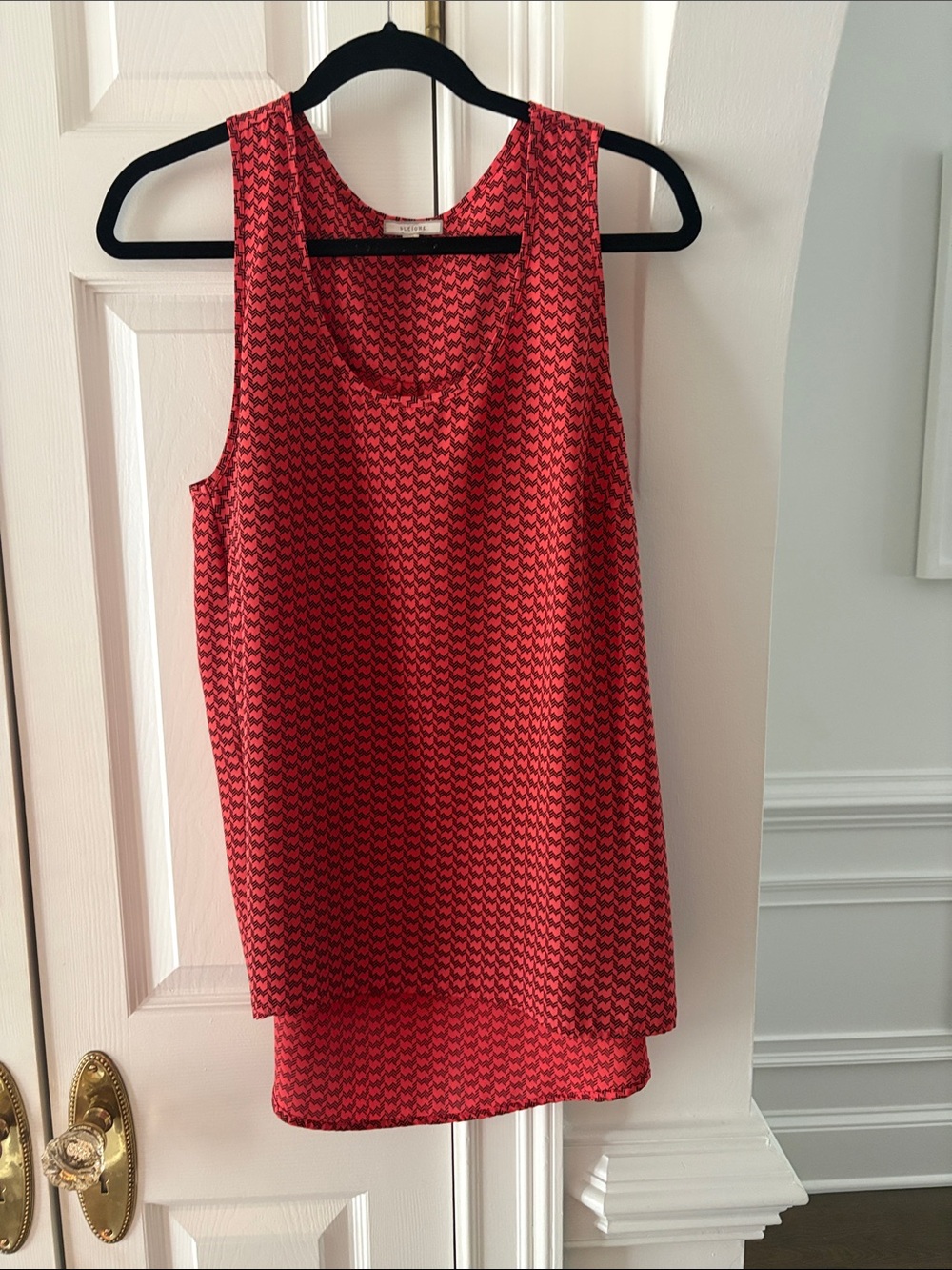 Pleione sleeveless high-low tank blouse Large